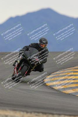 media/Jan-14-2023-SoCal Trackdays (Sat) [[497694156f]]/Turn 12 (120pm)/